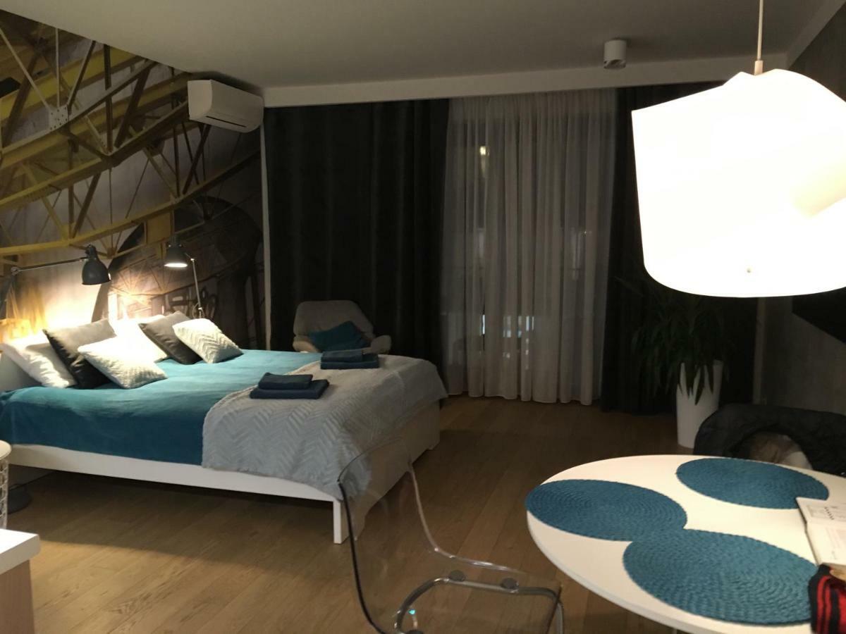 קרקוב Apartment In The Gantry Hall - W19 מראה חיצוני תמונה
